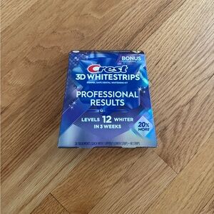 Crest 3D white strips professional results levels 12 whiter in 3 weeks